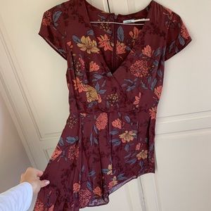 Romper never worn!